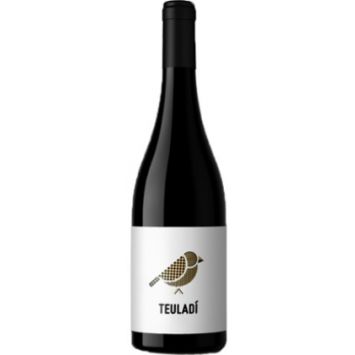 teuladi vino tinto con barrica bodegas el angosto valencia españa